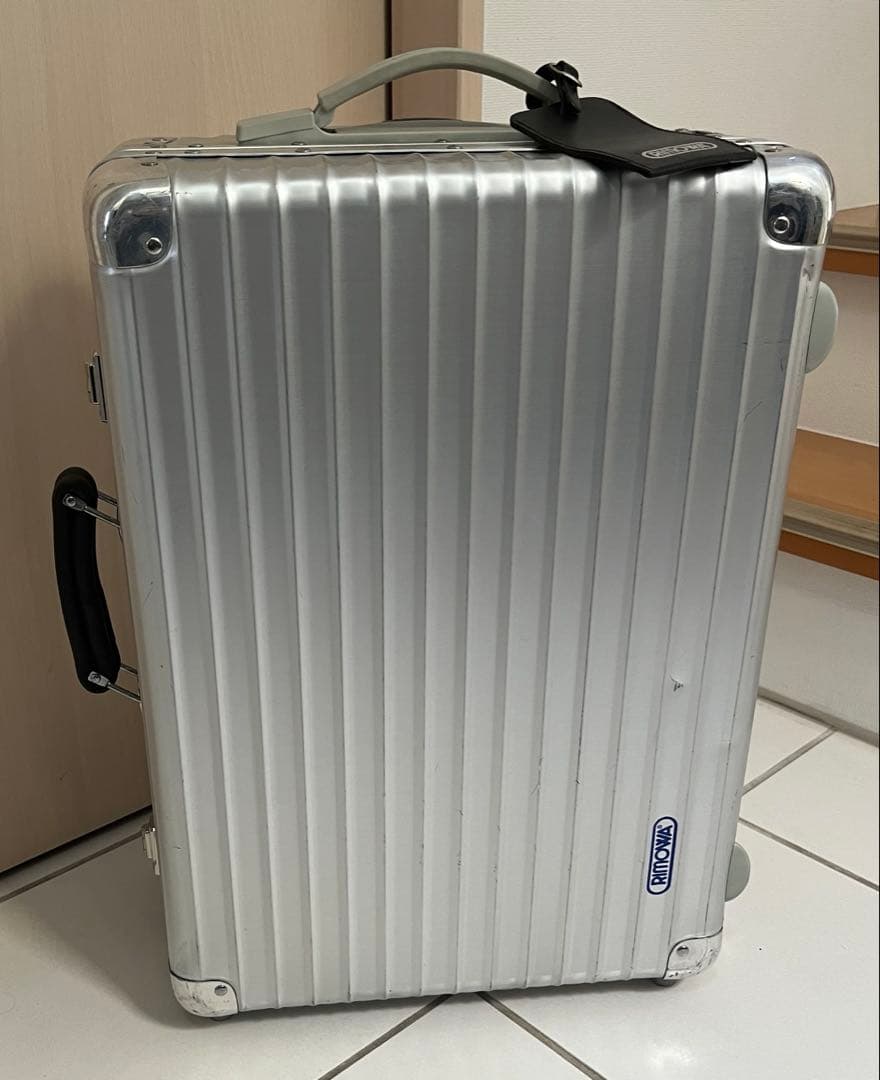 【RIMOWA】キャリーバッグ　クラシック　35L 2輪　機内持ち込み　キャビン RIMOWA（リモワ） 送料無料 クラシックフライト キャビンマルチ