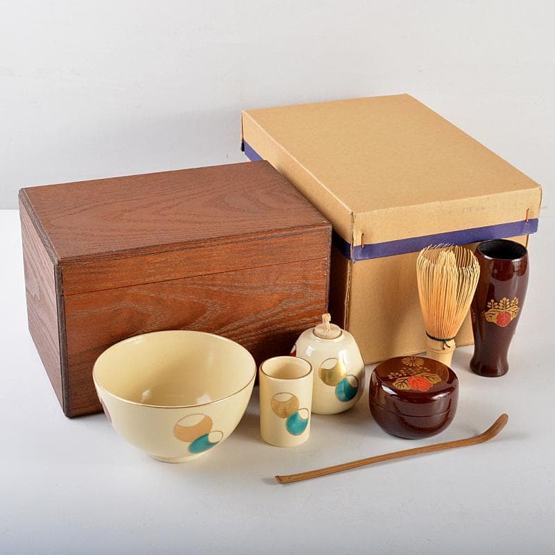 茶道具　女桑　利休茶箱　京焼　龍靖作　茶碗　桐蒔絵　棗など　七点　M　R5783 茶道具 利休茶箱 色絵花文茶碗 菊桐蒔絵棗など 七点 一式 V R7103