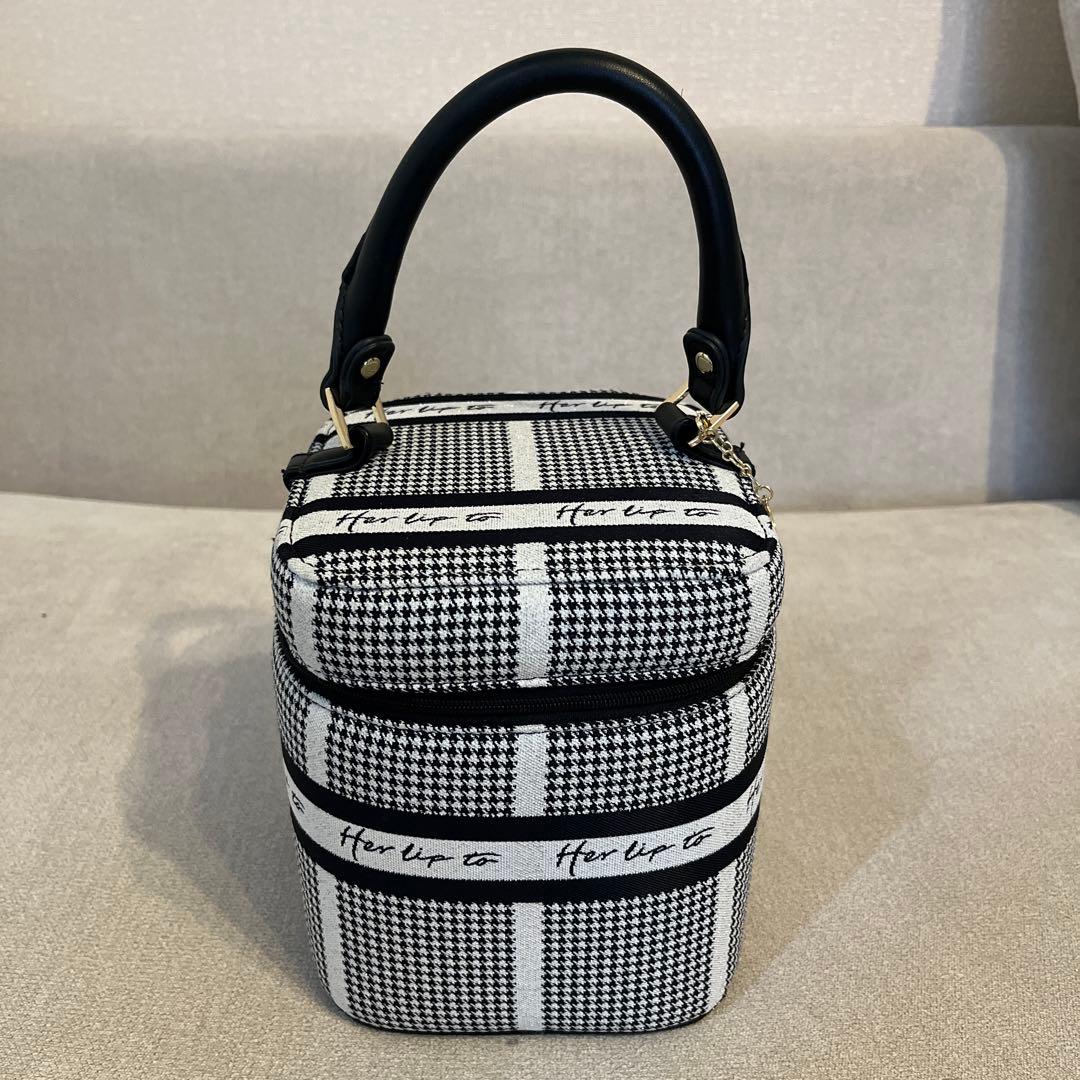 Herlipto Jacquard Vanity Bag silver - メルカリ