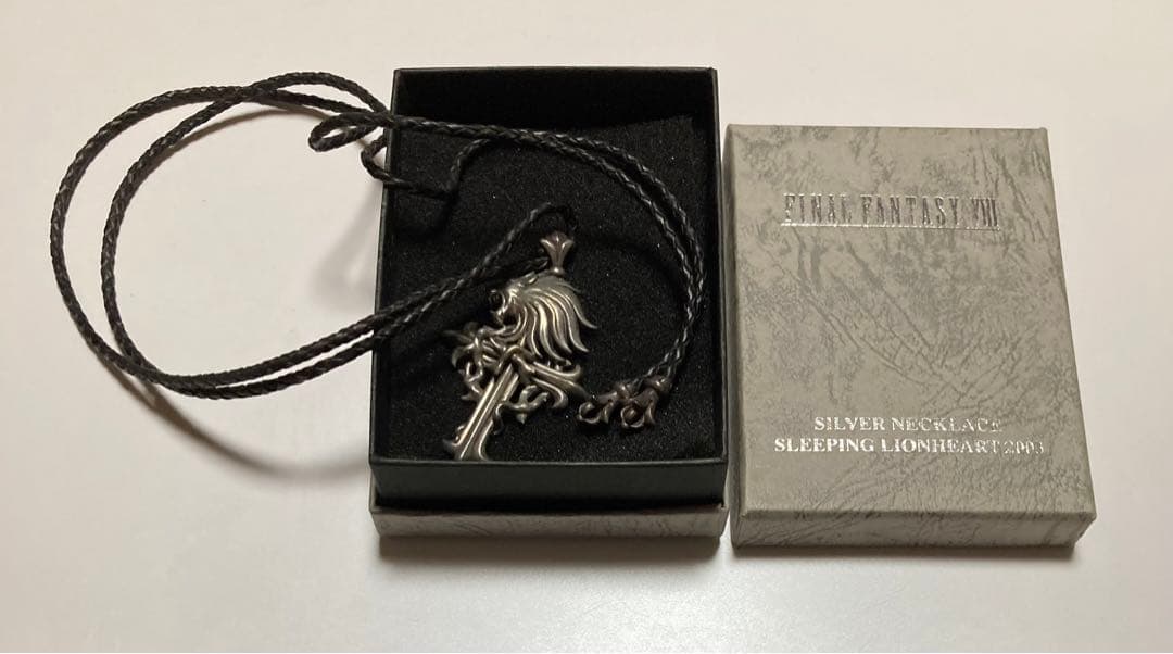 ファイナルファンタジー8 スクウェア公式品スコール ネックレス - メルカリ