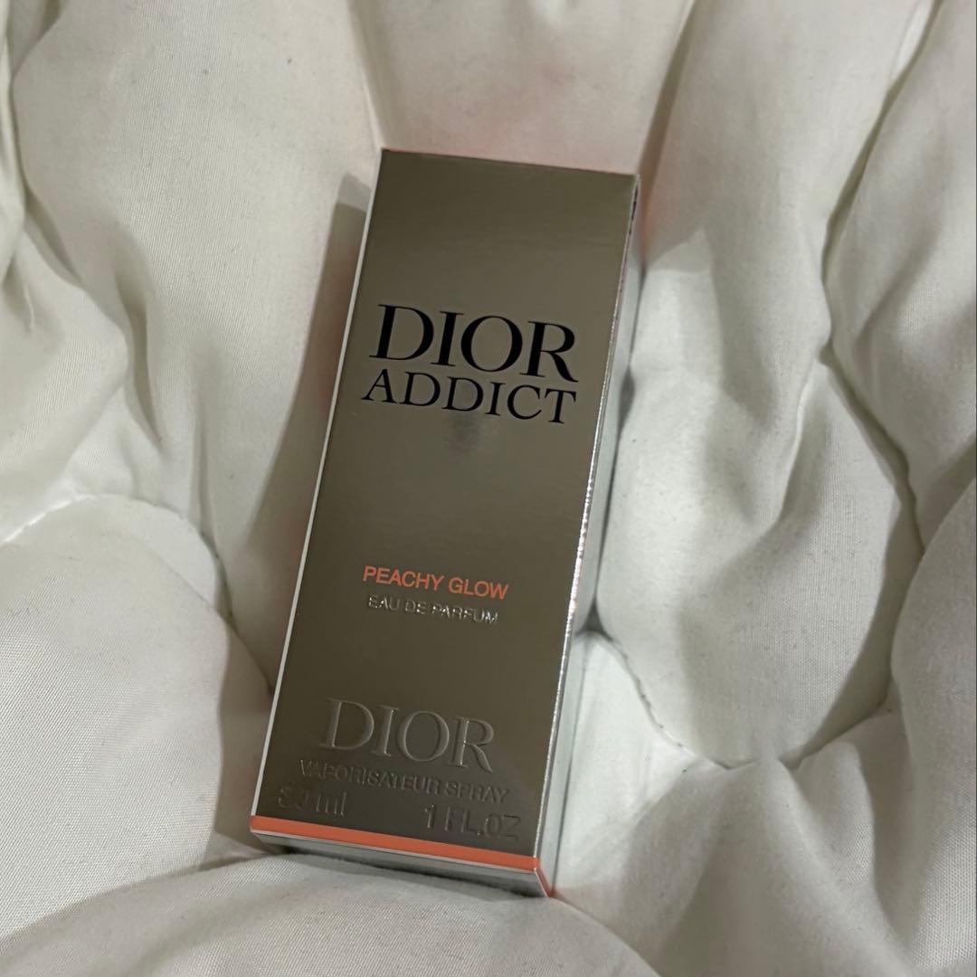 Dior アディクト ピーチー グロウ オードゥ パルファン 30ml