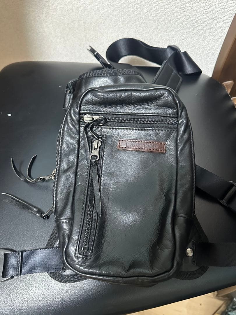 クシタニ　レッグバッグ