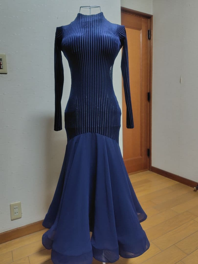 ADSジャパンのニューヨーク製マーメイドがキュートベロアとシフォンがエレガント ダイアナ・ロス81歳がメットガラ2025で醸し出す、ダイナミックな