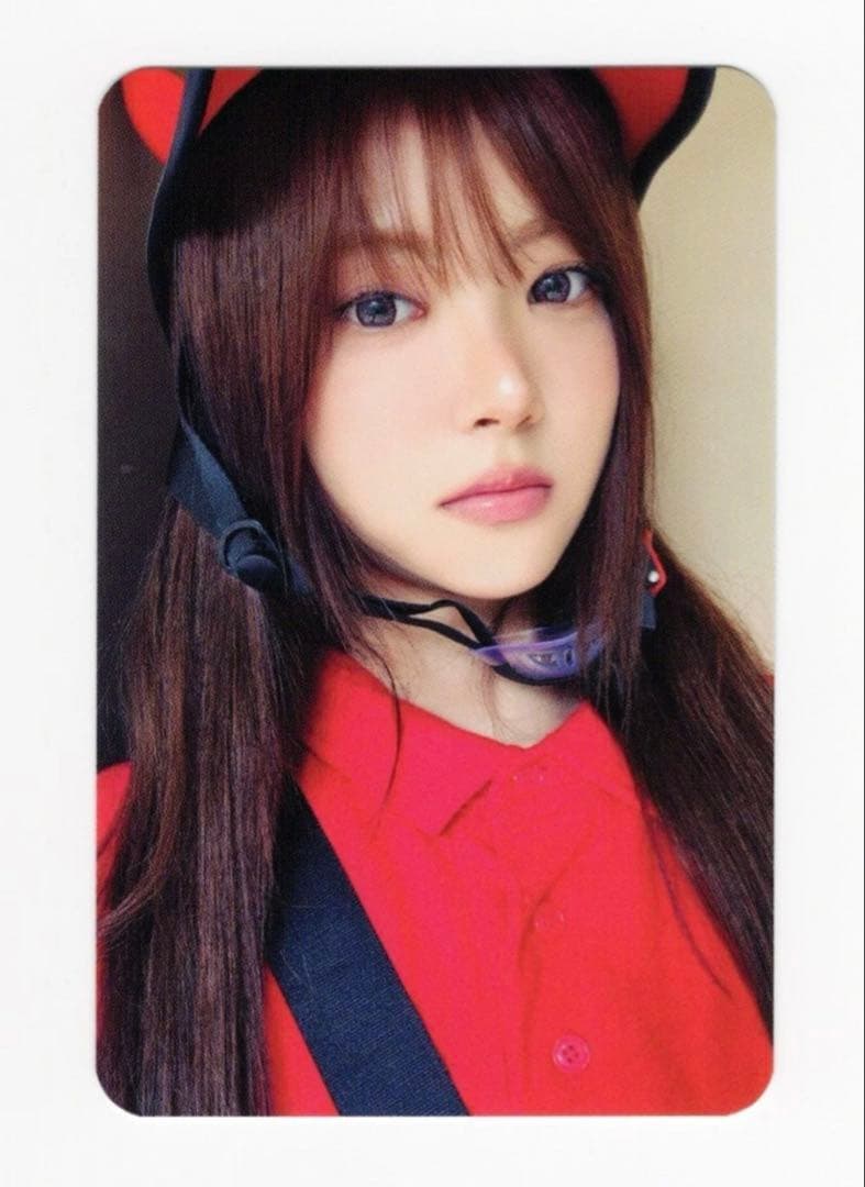 ルセラフィム ウンチェ SPAGHETT aladin 限定 トレカA - メルカリ