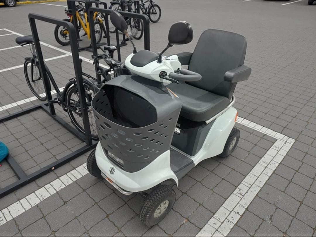 ◯SUZUKI セニアカー ET4D-45 2021購入 シートカバー付き 福岡