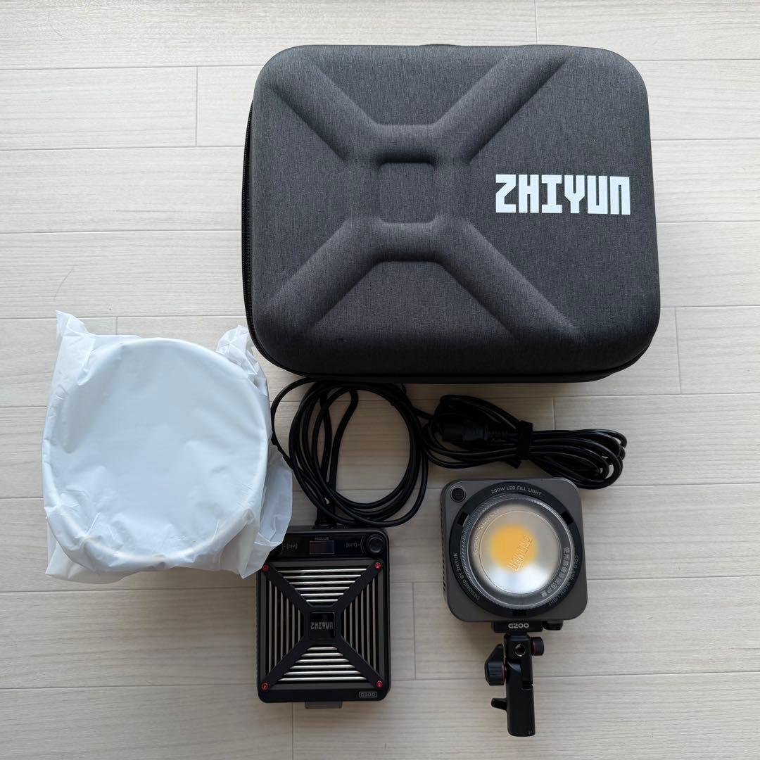 ビデオカメラ ZHIYUN MOLUS G200 Amazon | [公式旗艦店] ZHIYUN MOLUS G200 COB撮影ライト 200Wビデオ