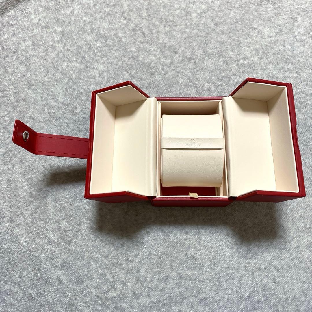 OMEGA Ω 腕時計ケース 腕時計収納空箱 新品 レザーボックス - メルカリ