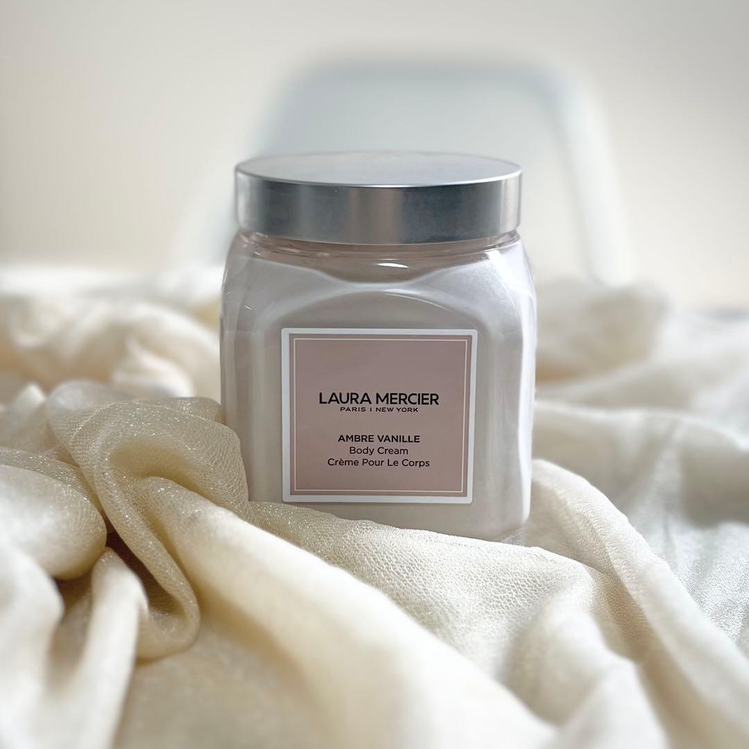【laura mercier】 ホイップトボディクリーム アンバーバニラ