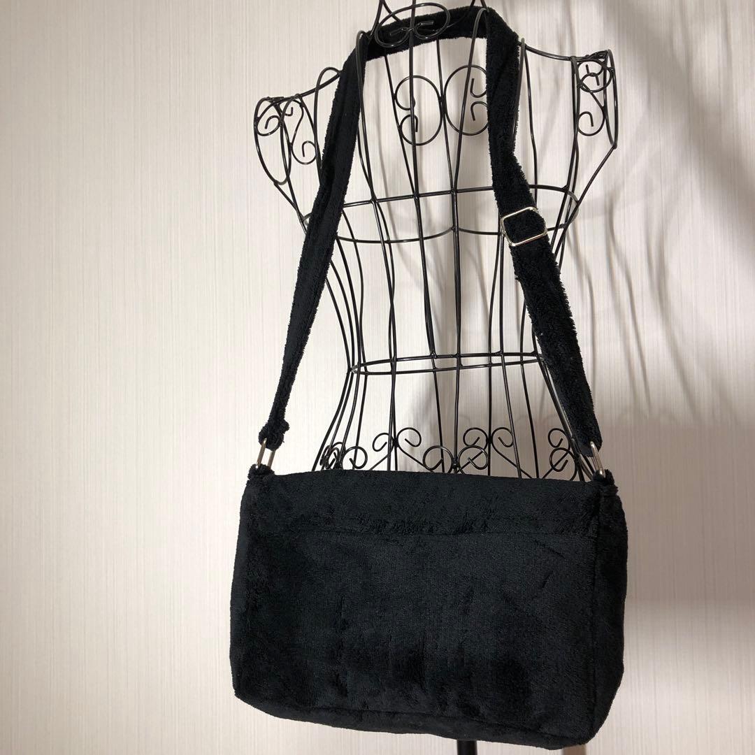 CHANELノベルティパイルショルダーバッグ BTSのVが愛用してました