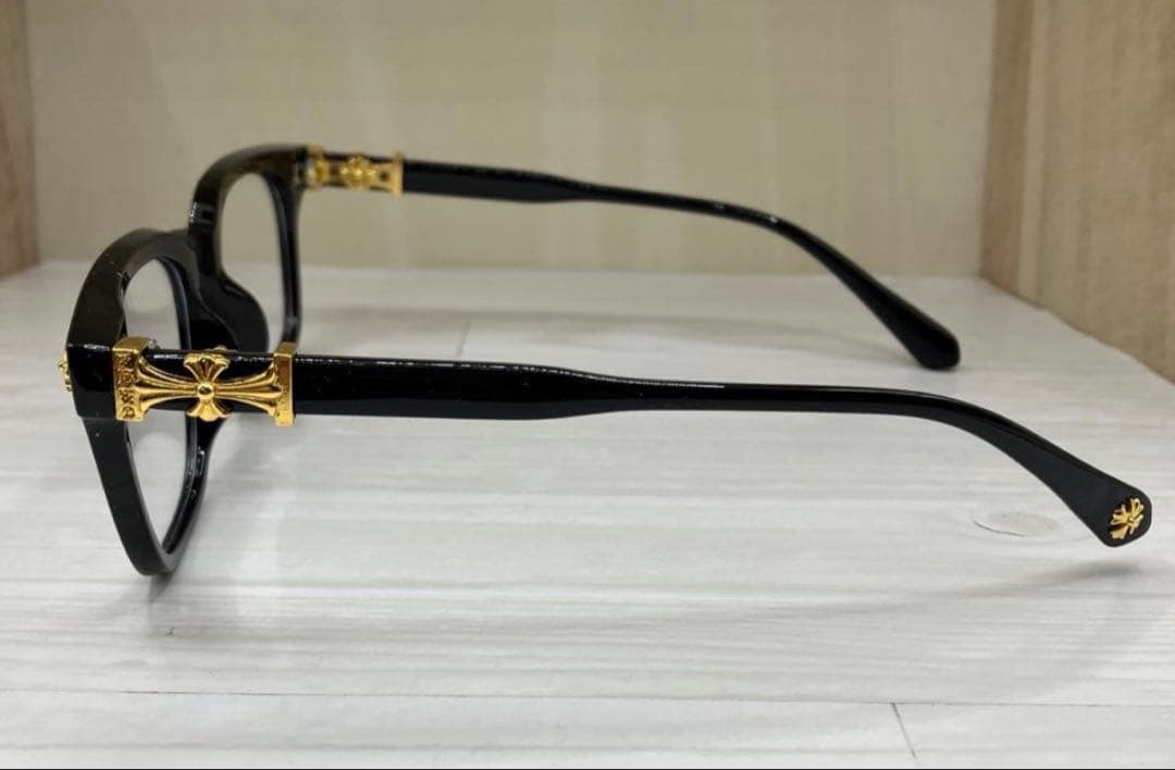 伊達メガネ クロムハーツ好き 黒縁 サングラス Y2K クロスデザイン