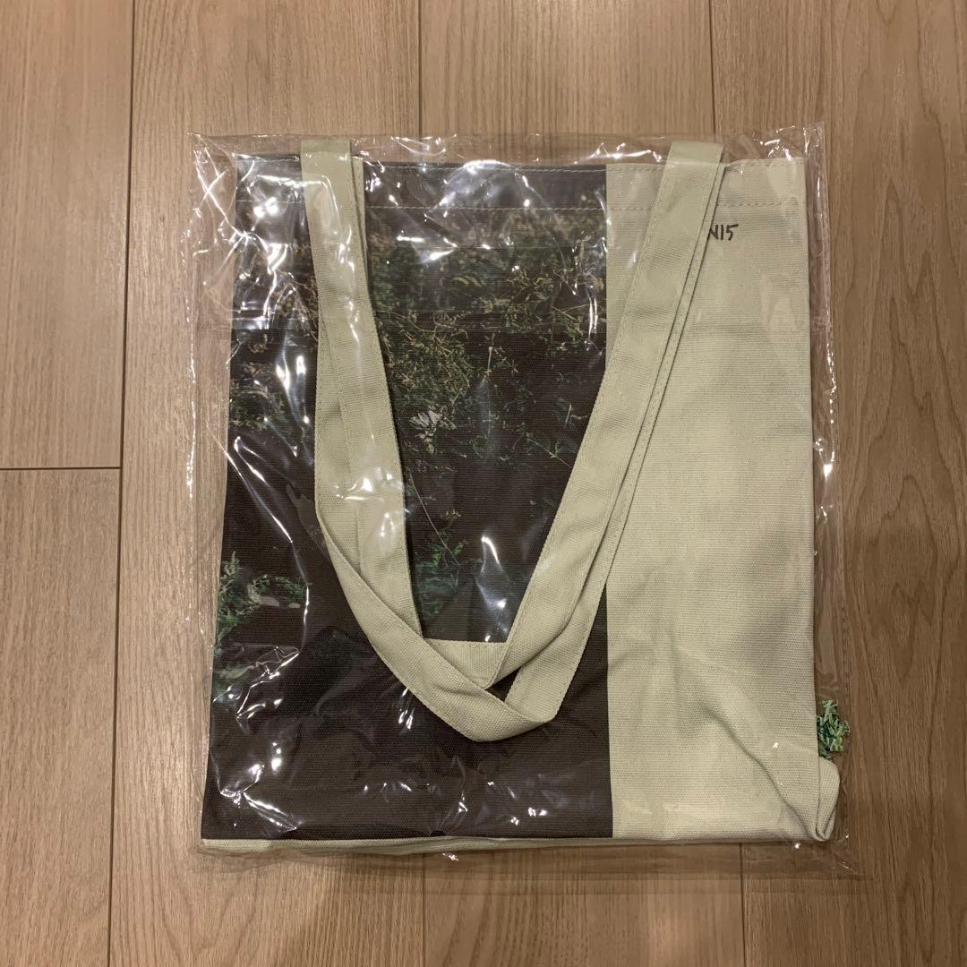 JENNIE 写真展 トートバッグ グリーン ジェニ BLACKPINK - メルカリ