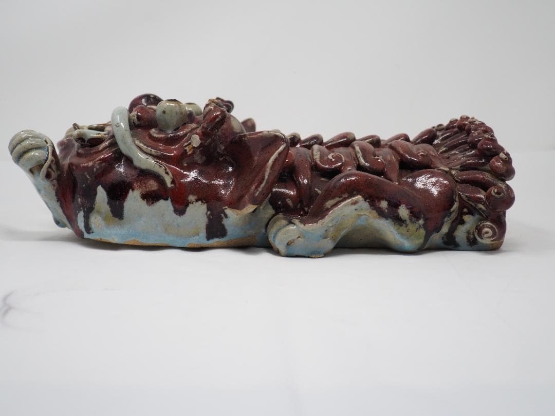 赤いシーサー瓦 沖縄産 レア 琉球 守り神 鬼瓦 縁起物 破邪 - メルカリ