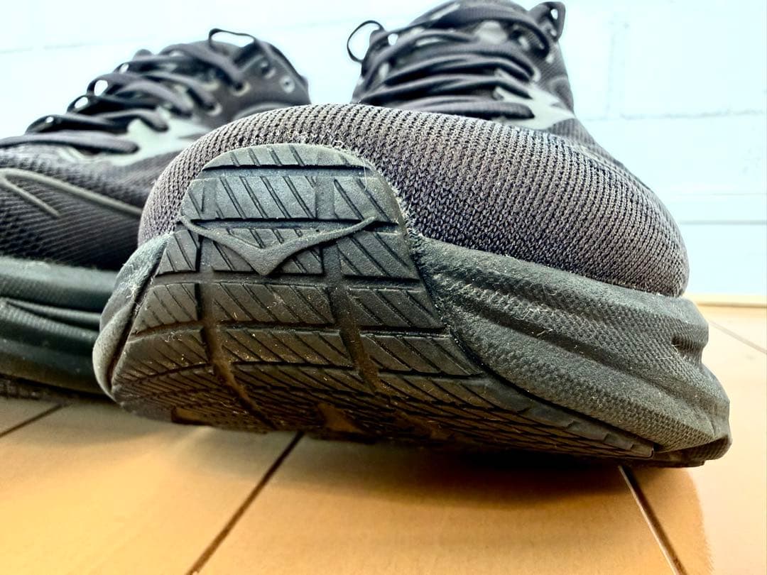 HOKA Cloud 10 ブラック 27.5cm