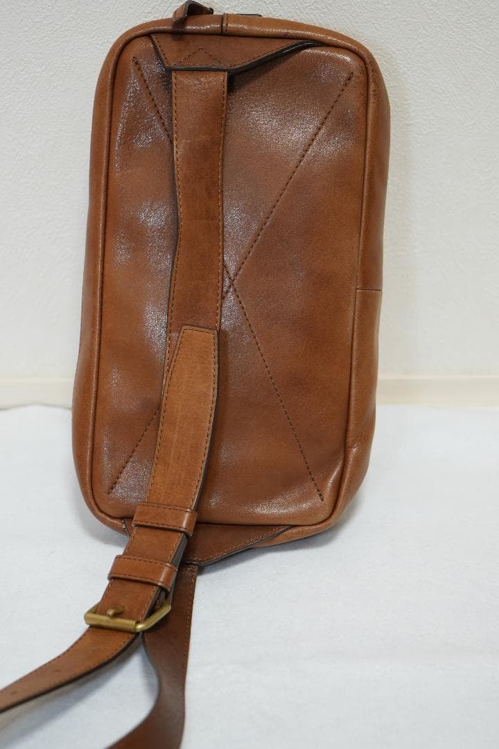 美品】ビークル トリジップ ボディーバッグ 土屋鞄 スモーキーブラウン