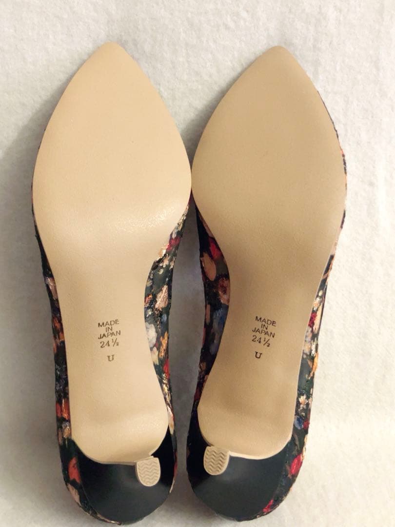 DIANA】絵画シリーズ ブリューゲル パンプス 24.5cm | Shop at Mercari