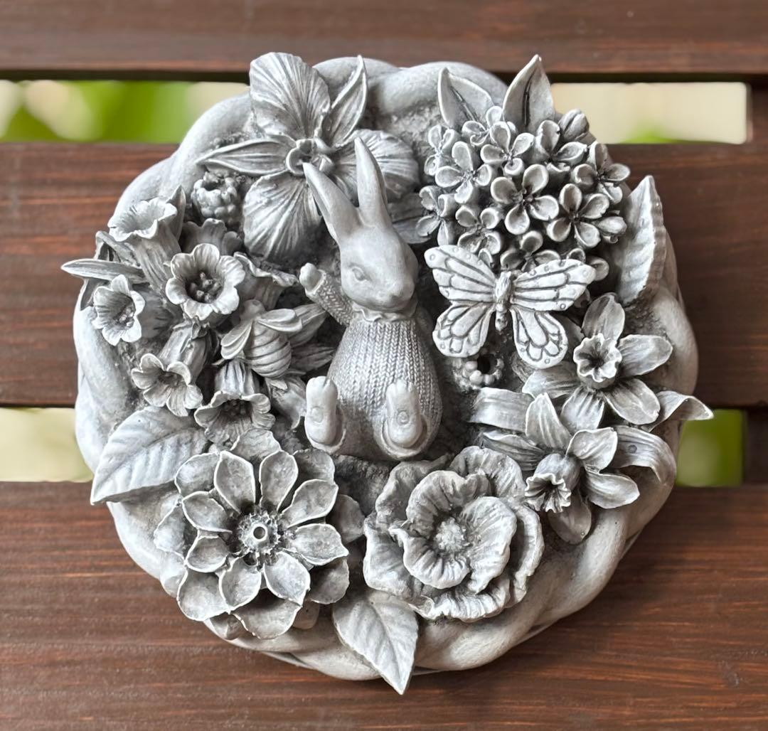 セメントプレート（花園のうさぎno1・グレー）モルタルプレート