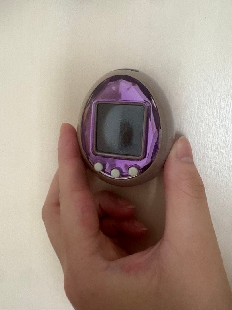 たまごっち　デジタルペット 卵型 パープル