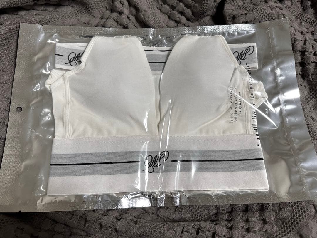 meltthelady ”M” triangle bra shorts set