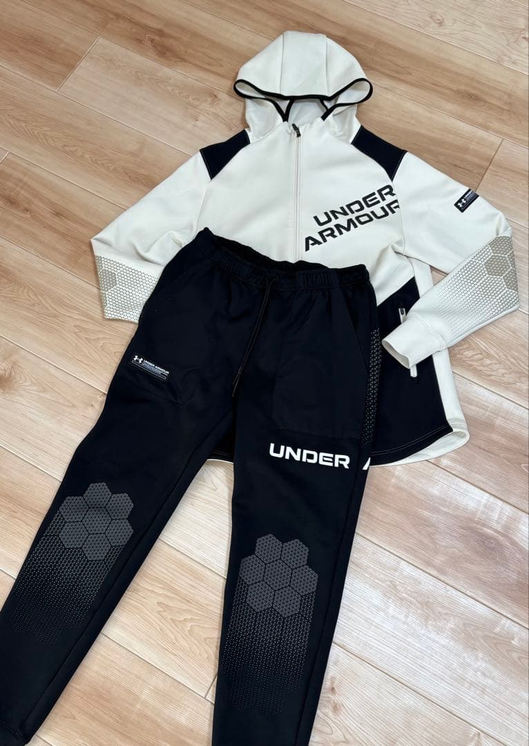 アンダーアーマー ハイブリッド ジャケット パンツ セットアップ　Ｌサイズ