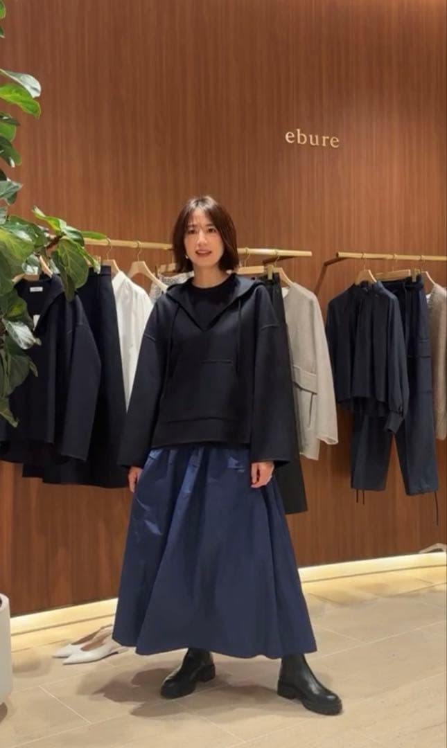 ebure 定番マイクロタフタイージーギャザースカート ebure(エブール)｜マイクロタフタ イージーギャザースカート/ダーク