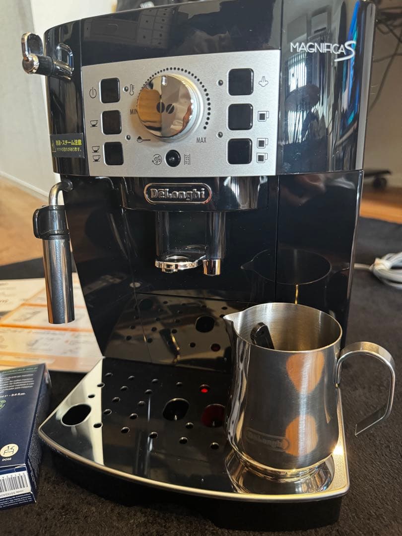 De'Longhi 全自動コーヒーマシン マグニフィカS ECAM22112B