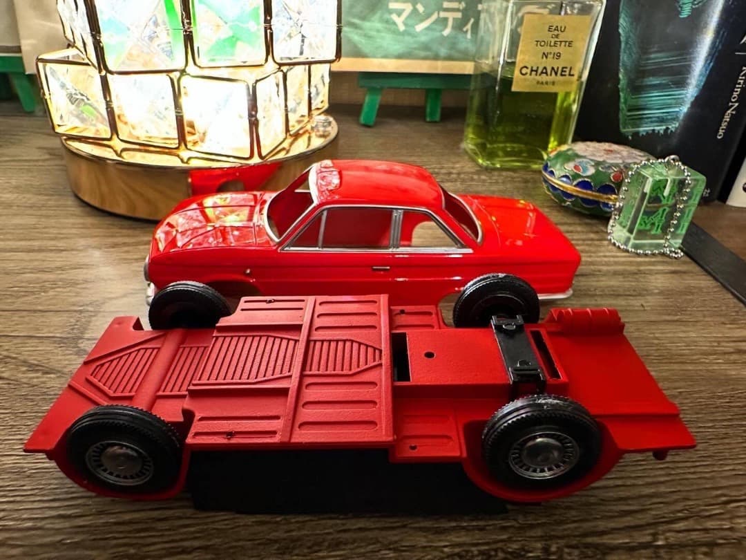 アリイ 日野コンテッサ プラモデル 完成品 - メルカリ