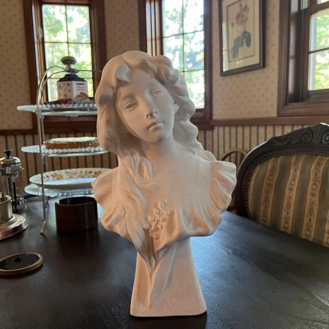 石膏像 スズランの少女 大サイズ - メルカリ