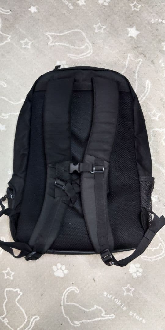 ガンバ大阪 選手仕様 バックパック エンブレム付きhummel - メルカリ