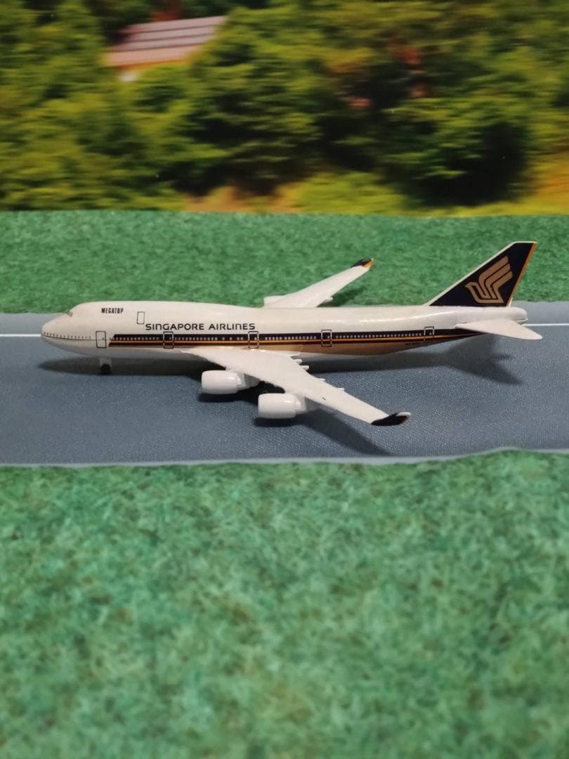 レア品】シャバク 1/600 シンガポール航空（SIA） B747-400 - メルカリ