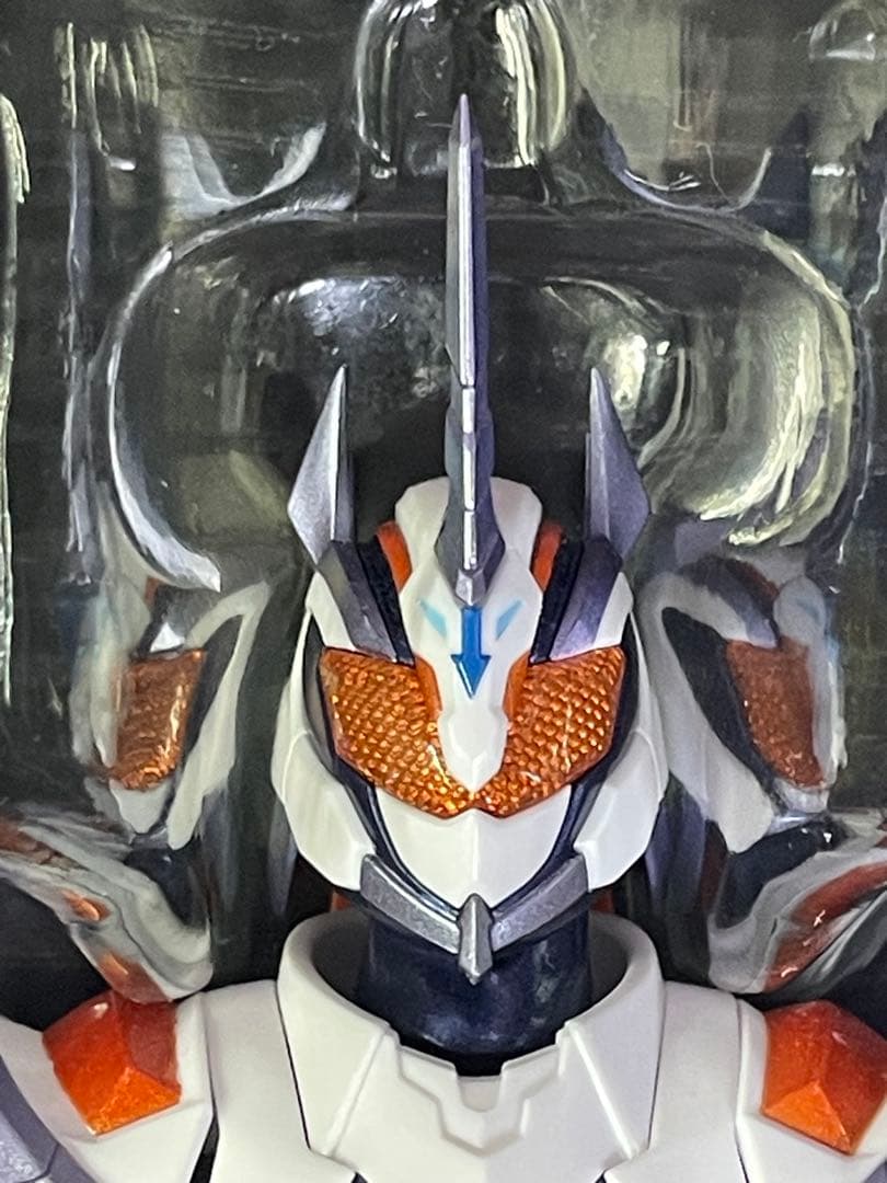 s.h.figuarts 仮面ライダーマジェード サンユニコーン