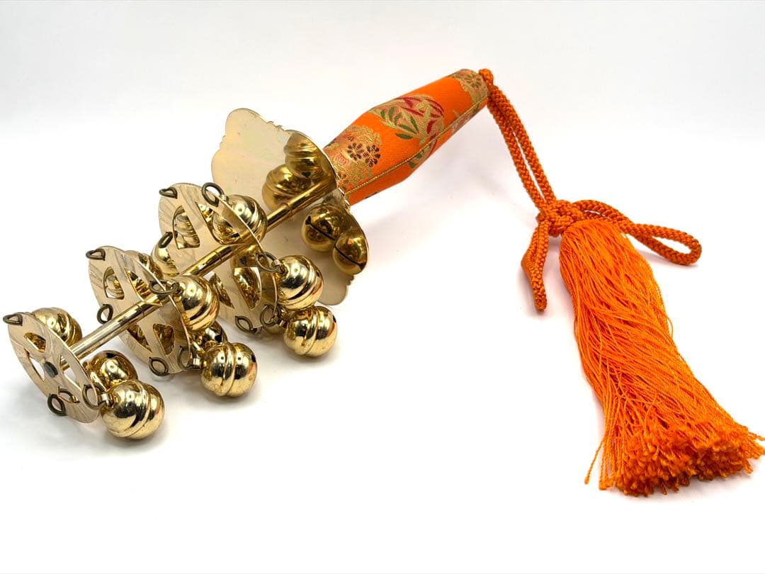 日本舞踊用鈴 花柄持ち手 巫女鈴　三番叟鈴　神楽　神楽鈴　日本舞踊　巫女　神社 楽天市場】神楽鈴 巫女鈴 三番叟鈴 特上 西型 本金使用 コイル式