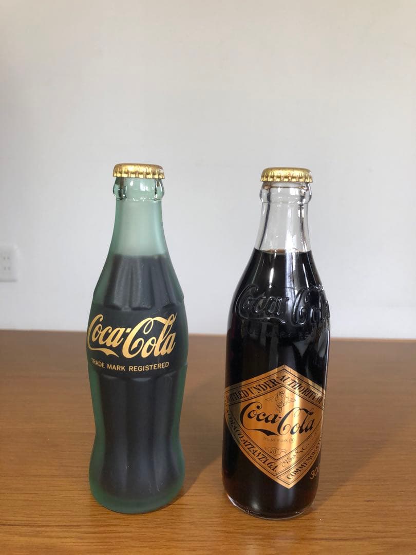Coca-Cola 100周年記念瓶2本セット 希少 非売品 コカ・コーラ 100周年記念ボトル ゴールドラベル 金蓋 2本
