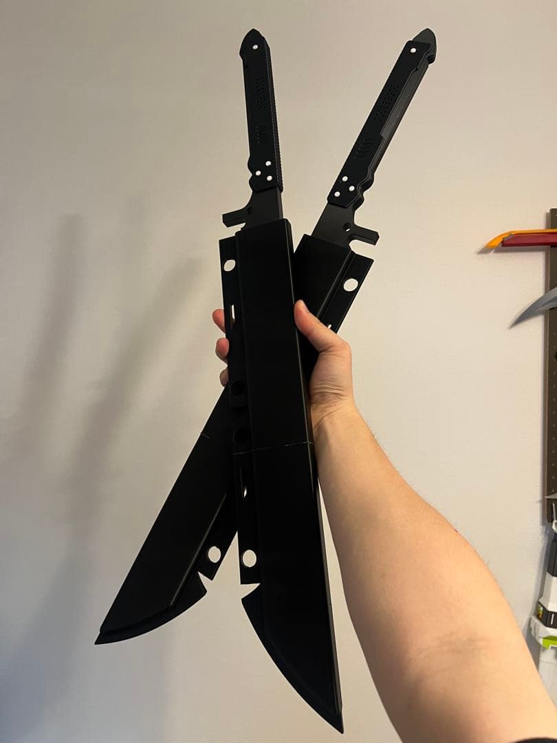 怪獣8号 保科宗四郎 刀　2本セット　カバー付き