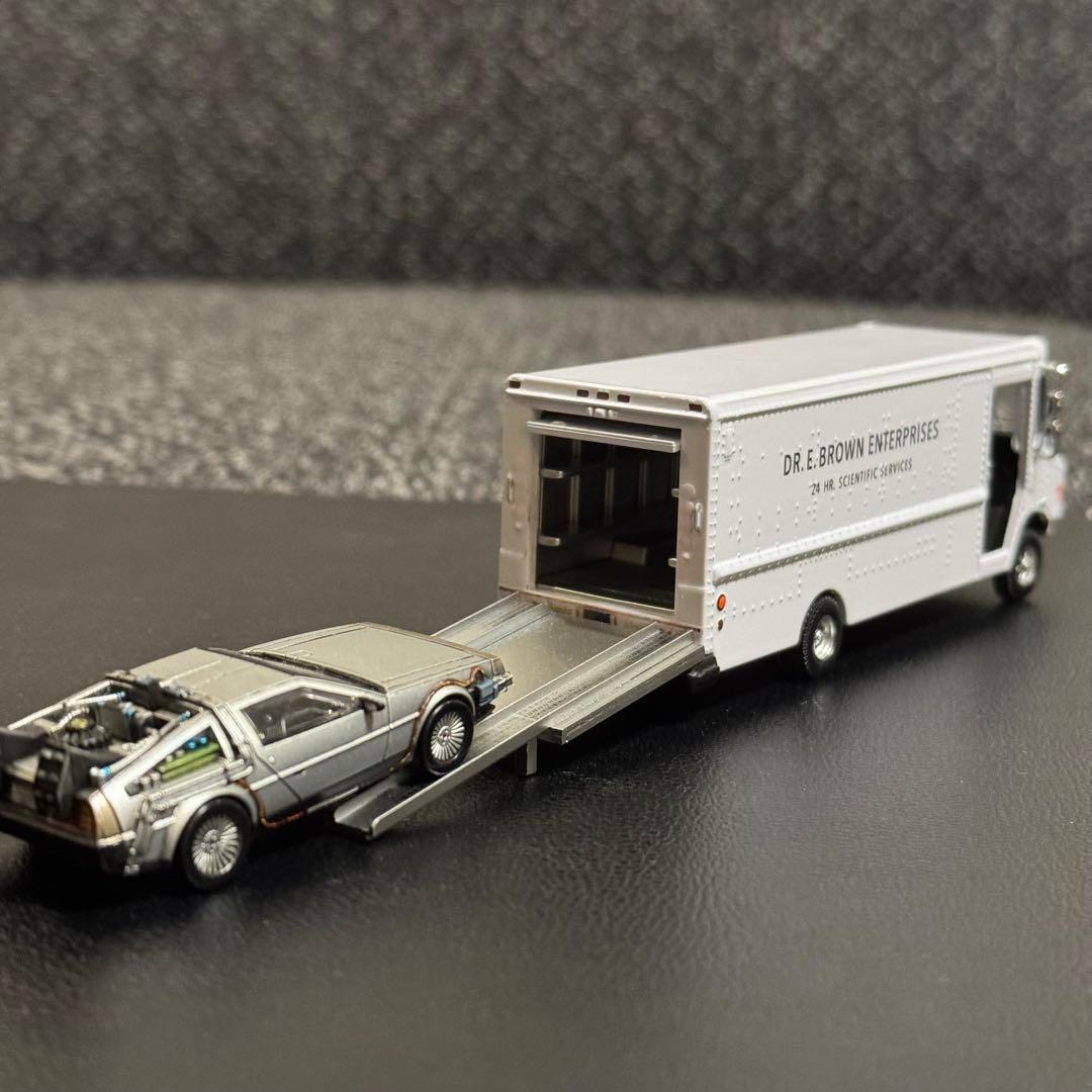 ドクのバン カスタム バックトゥザフューチャー デロリアン ① ドクの