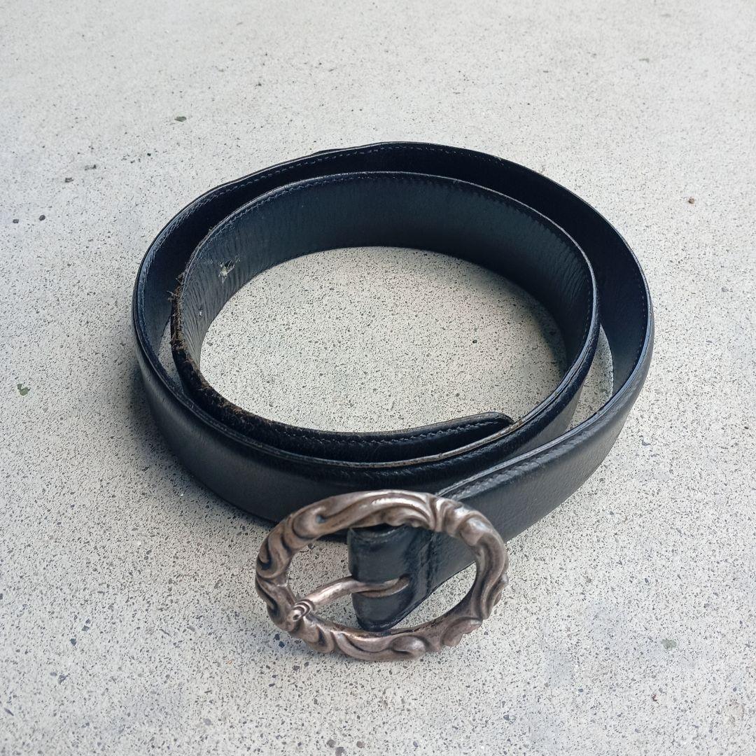 CHROME HEARTS (クロムハーツ) スクロール リング レザーベルト