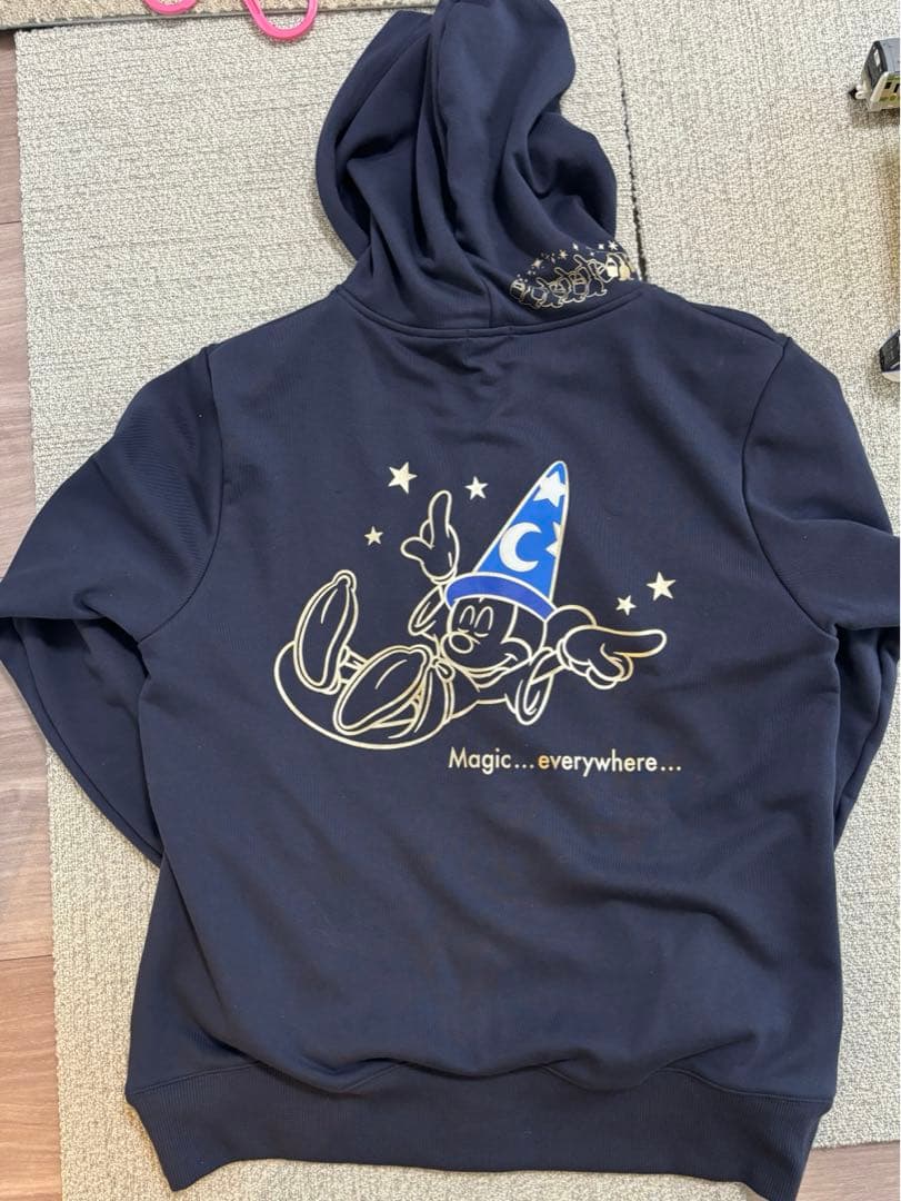 ソーサラーミッキー パーカー L ディズニー 美品 - メルカリ