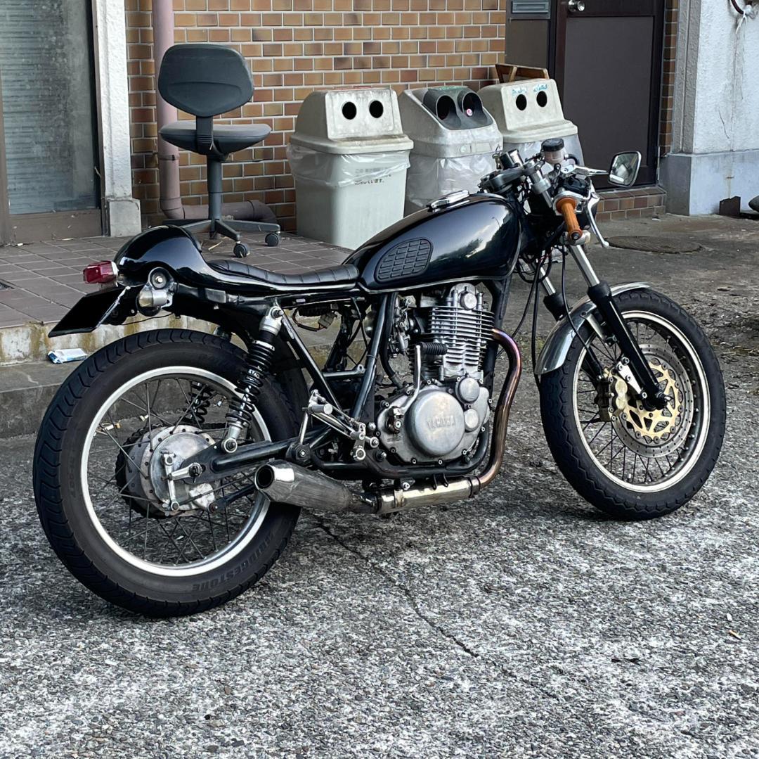 YAMAHA SR400 モトティーポB セミダブルシート シート 黒 - メルカリ