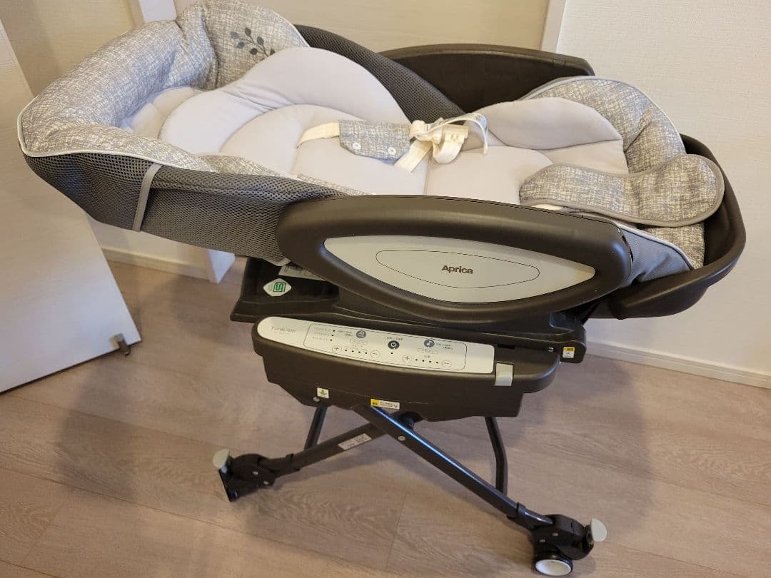 【人気】Aprica(アップリカ) 全自動電動ハイローチェア ユラリズム