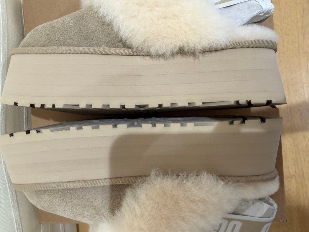 UGG ファンケット マスタードシード - メルカリ