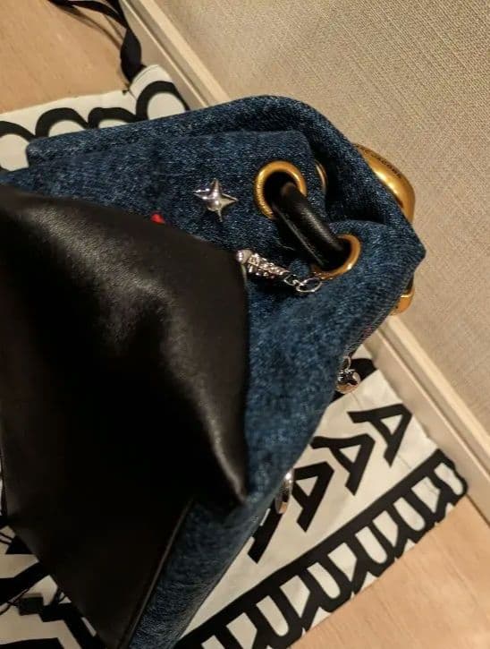 マークジェイコブス ザトリンケット チャーム デニム ミニデュアル