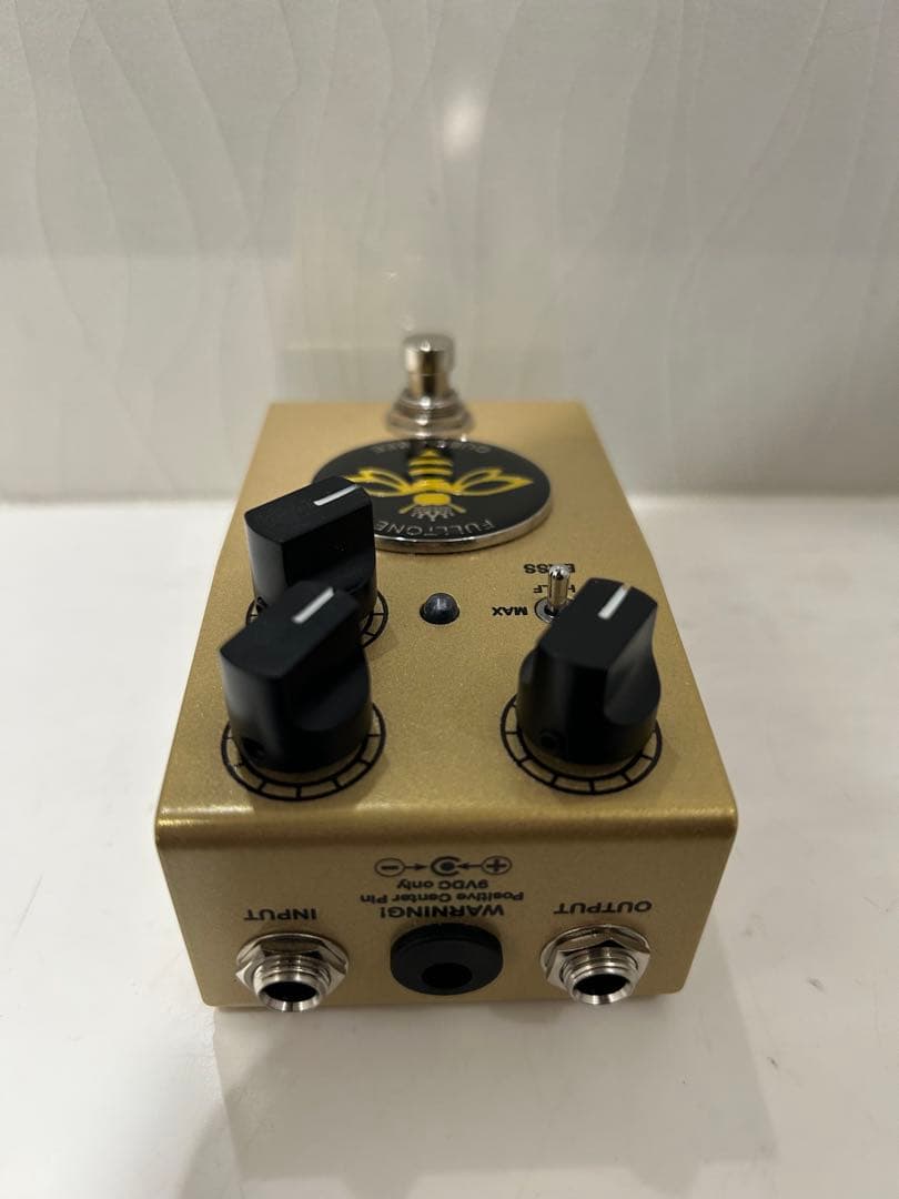 は*む様 在庫処分 美品ギターファズペダル FULLTONE QUEEN BEE - メルカリ