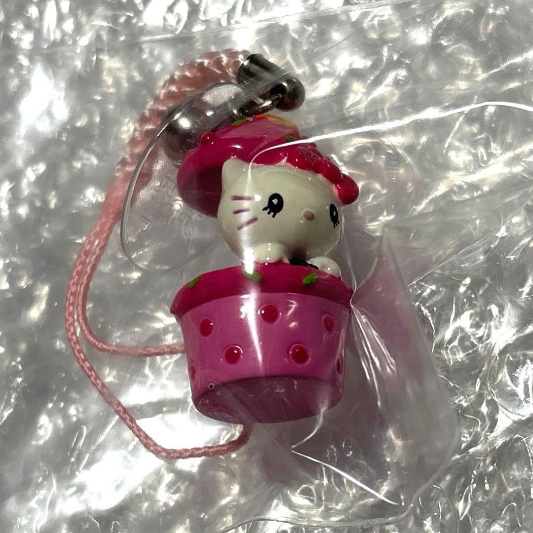 USJ ストラップ キティ カップケーキ USJハローキティのカップケーキドリームまとめ】待ち時間や場所などの