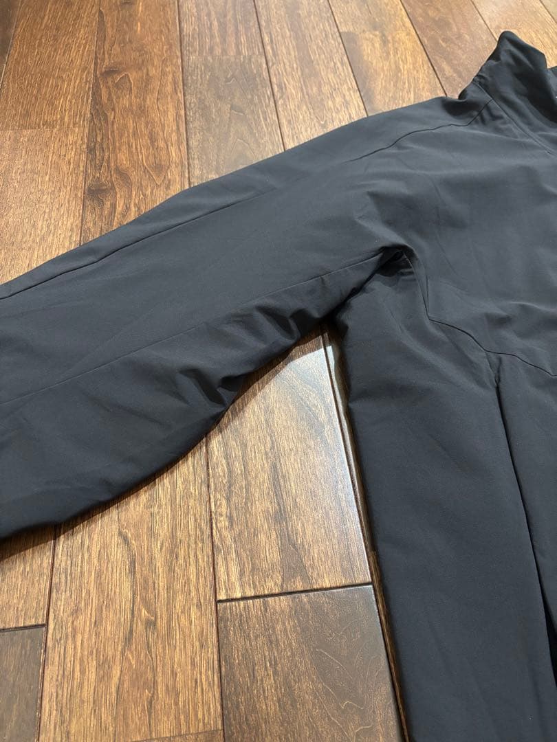 直営店限定 アークテリクス アリウムインサレーテッドジャケット M