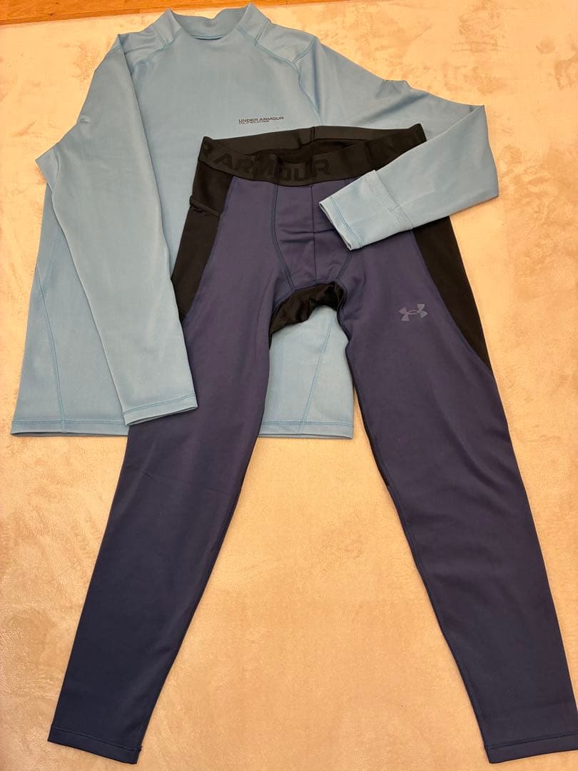 UAコールドウェザープロ　ロングスリーブ モックネック シャツ　レギンス　XL