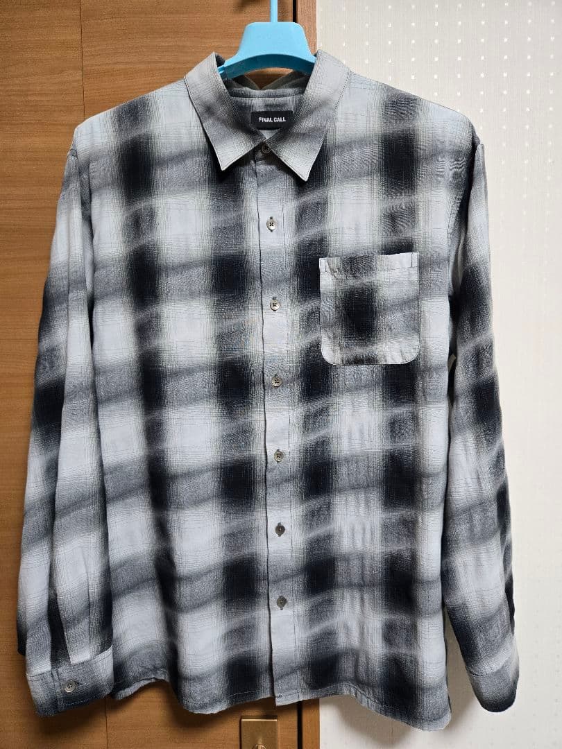 トップス FINAL CALL \