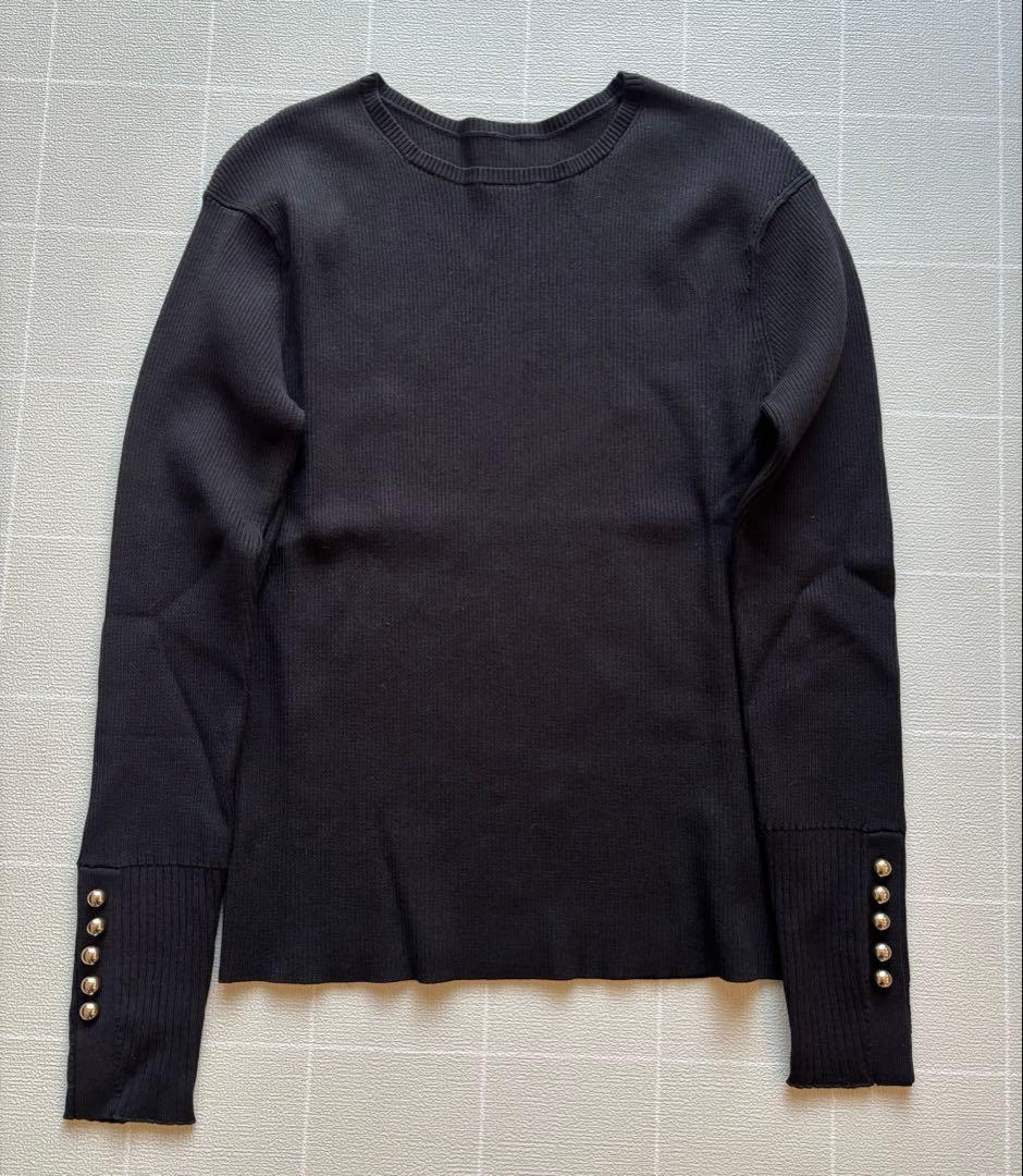 Noble ボタンディテールタイトリブニット