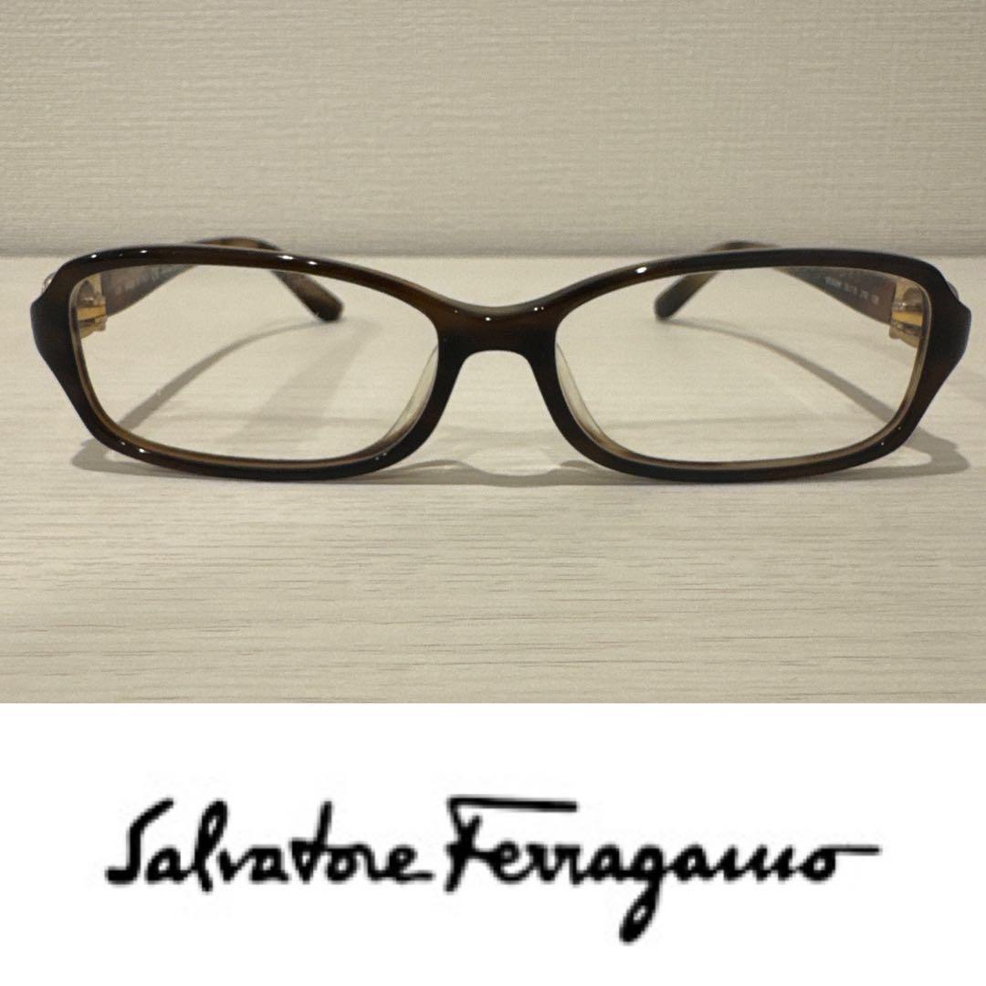 【お値下げ中】フェラガモ♡ブラウン・メガネ お値下げ中】フェラガモ♡ブラウン・メガネ