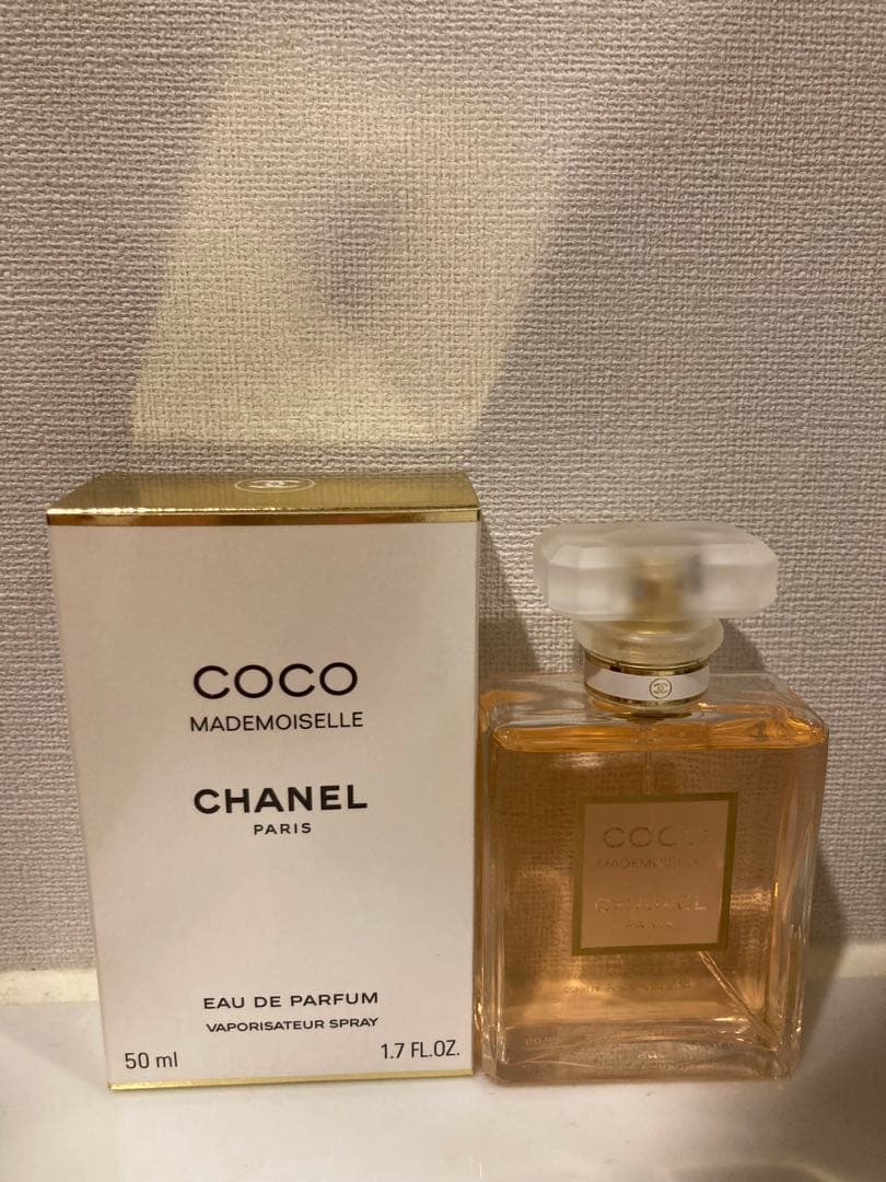 CHANEL シャネル　香水　ココマドモアゼルオードパルファム