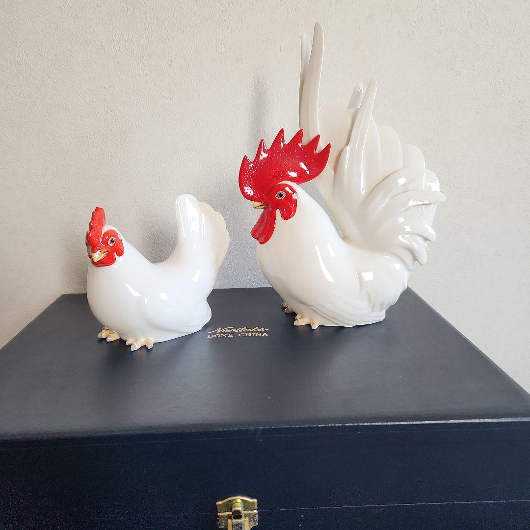 りるノリタケ‥ニワトリ置物