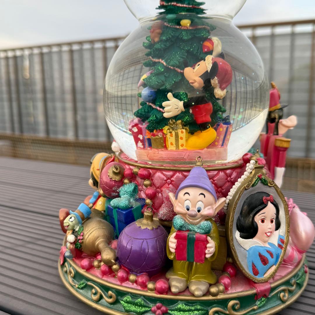 ディズニーミッキーピノキオ白雪姫ダンボアリス スノー グローブ